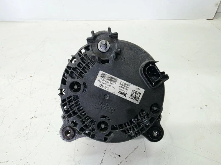 ALTERNATOR AUDI A3 8V VOLKSWAGEN SEAT SKODA 04L903024 VALEO 150A