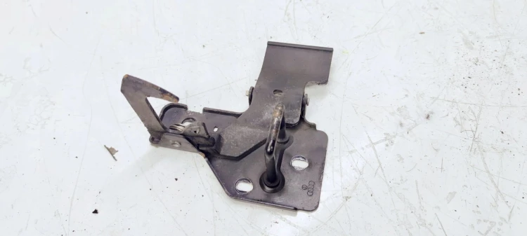 ZAMEK MASKI RYGIEL AUDI Q7 4L0 4L0823480