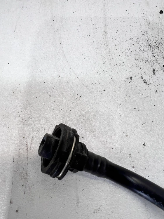 RURA PRZEWÓD WĄŻ WODY AUDI A4 B9 A5 8W 2.0 TDI 8W0121081DR