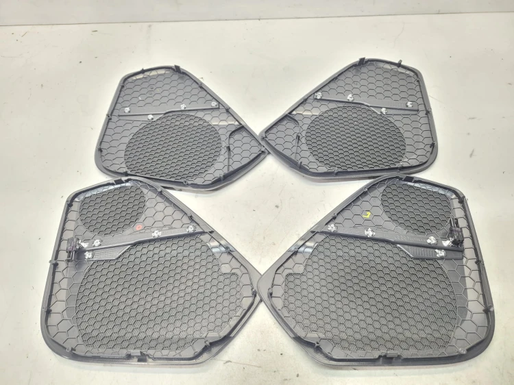 MASKOWNICE BOSE KOMPLET AUDI Q7 4M 4M0868452A -451A-151A-152A PODŚWIETLANE