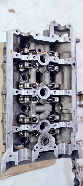 GŁOWICA LEWA AUDI A4 B7 A6 C6 3.2 FSI 06E103373E
