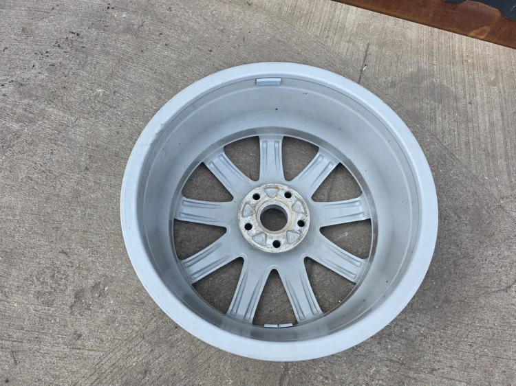 FELGA ALUMINIOWA AUDI A4 A5 A6 VW SEAT 8.0 J R18 ET 43 4E0601025AB S7/26 OK