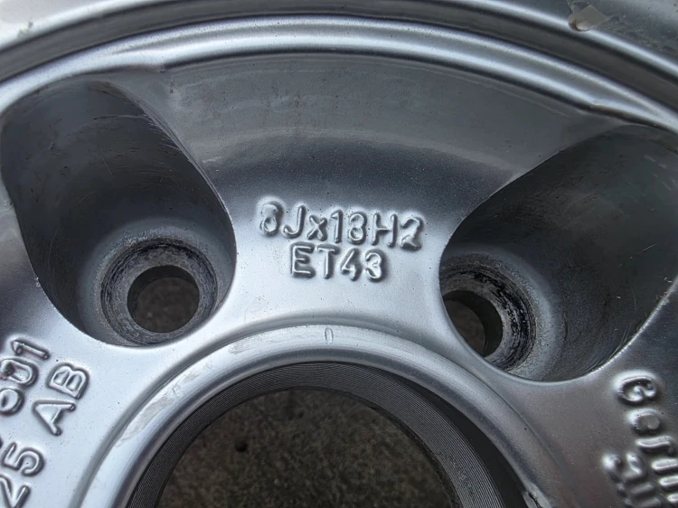FELGA ALUMINIOWA AUDI A4 A5 A6 VW SEAT 8.0 J R18 ET 43 4E0601025AB S7/26 OK