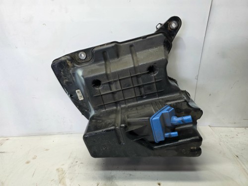 ZBIORNIK POMPA PŁYNU ADBLUE AUDI A4 B9 A5 8W 8W0131878BS 8W0131969M