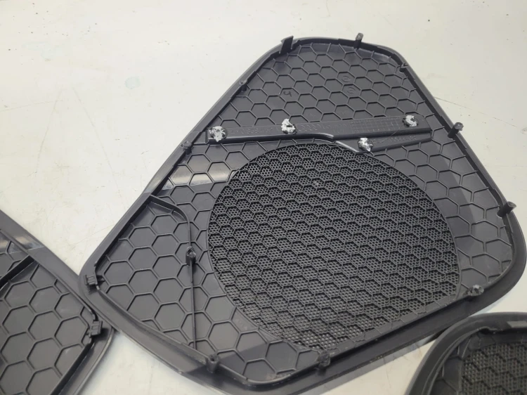 MASKOWNICE BOSE KOMPLET AUDI Q7 4M 4M0868452A -451A-151A-152A PODŚWIETLANE