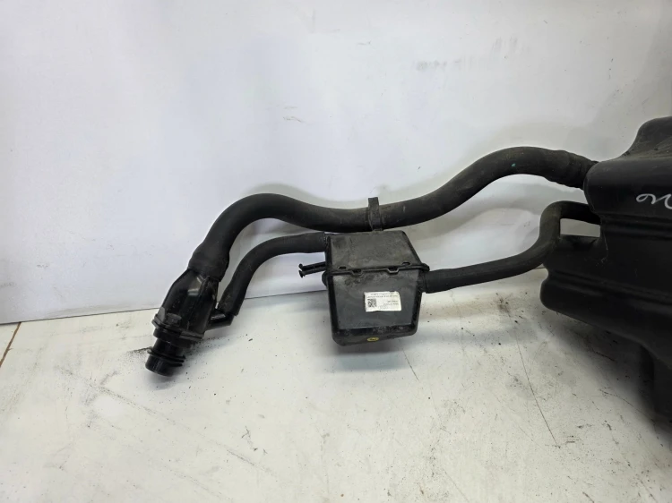 ZBIORNIK POMPA PŁYNU ADBLUE AUDI A4 B9 A5 8W 8W0131878AP 8W0131963B