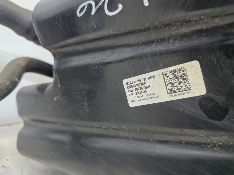 ZBIORNIK POMPA PŁYNU ADBLUE AUDI A4 B9 A5 8W 8W0131878AP 8W0131963B