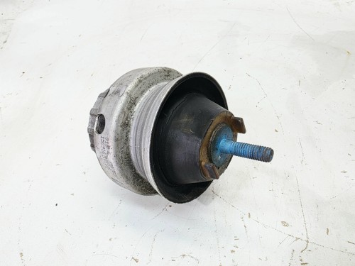 PODUSZKA ŁAPA SILNIKA PRAWA BEZ CZUJNIKA AUDI A6 C6 2.0 TDI 4F0199382BT