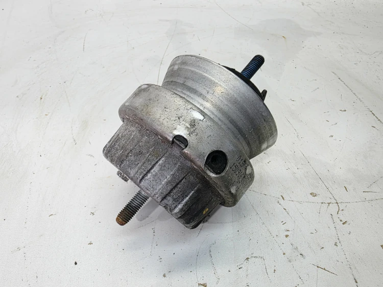 PODUSZKA ŁAPA SILNIKA PRAWA BEZ CZUJNIKA AUDI A6 C6 2.0 TDI 4F0199382BT