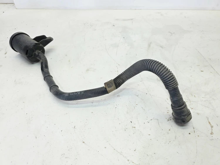 PRZEWÓD FILTRA WĘGLOWEGO AUDI A5 8W SPORTBACK 8W6133366E