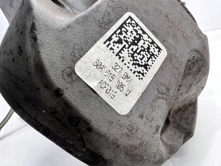 ZACISK HAMULCOWY PRAWY PRZÓD AUDI Q5 FY 80A615106Q