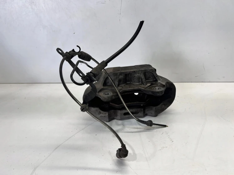 ZACISK HAMULCOWY PRAWY PRZÓD AUDI Q5 FY 80A615106Q
