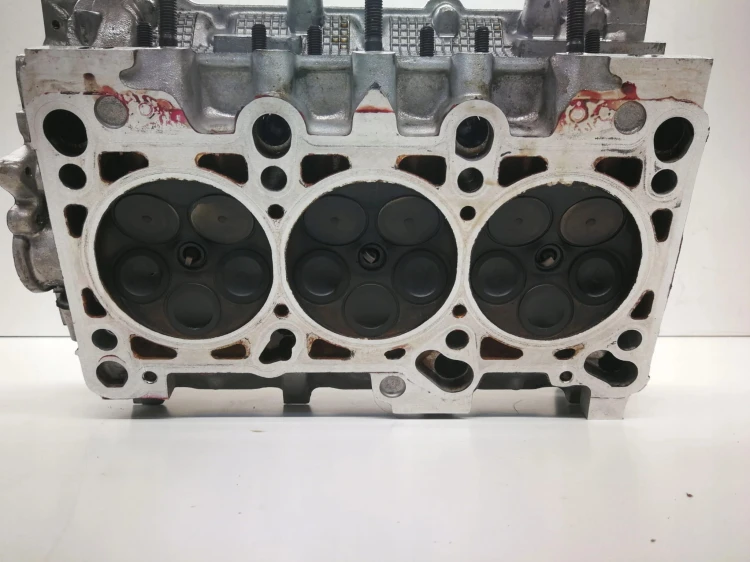 GŁOWICA KOMPLETNA PRAWA AUDI 2.7 ARE 078103373AE