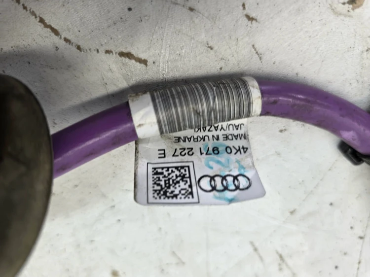 WIĄZKA PRZEWODÓW DO AKUMULATORA AUDI A6 C8 A7 4K0971227E 4K0941828/C