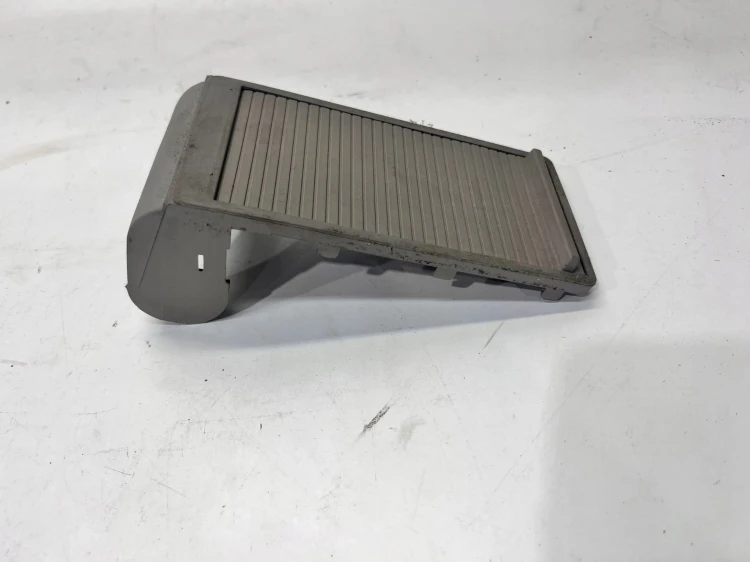 ŻALUZJA TUNELU AUDI A3 8P LIFT 8P0863269