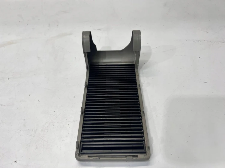 ŻALUZJA TUNELU AUDI A3 8P LIFT 8P0863269