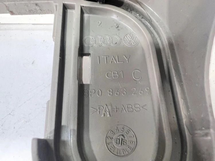 ŻALUZJA TUNELU AUDI A3 8P LIFT 8P0863269