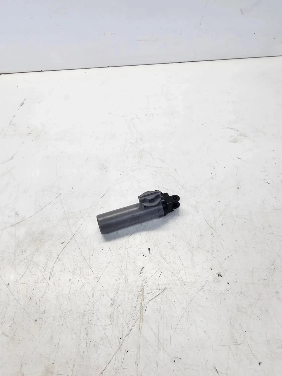 SIŁOWNIK SCHOWKA AUDI A6 C6 A4 B8 A5 Q5 A3 8P A1 8X 4F2880324