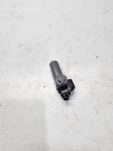 SIŁOWNIK SCHOWKA AUDI A6 C6 A4 B8 A5 Q5 A3 8P A1 8X 4F2880324