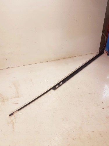 LISTWA CHROM DRZWI LEWY PRZÓD AUDI A5 8T0853283C