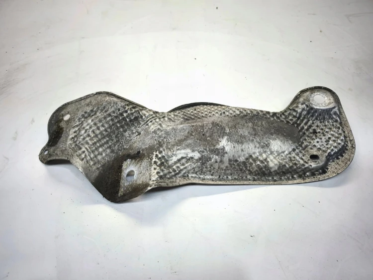 OSŁONA TERMICZNA AUDI A3 8V VOLKSWAGEN SEAT SKODA 5Q0825721E