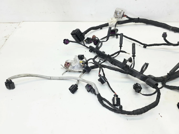 WIĄZKA INSTALACJA SILNIKA AUDI VOLKSWAGEN SEAT SKODA 1.6 TDI 04L972627R