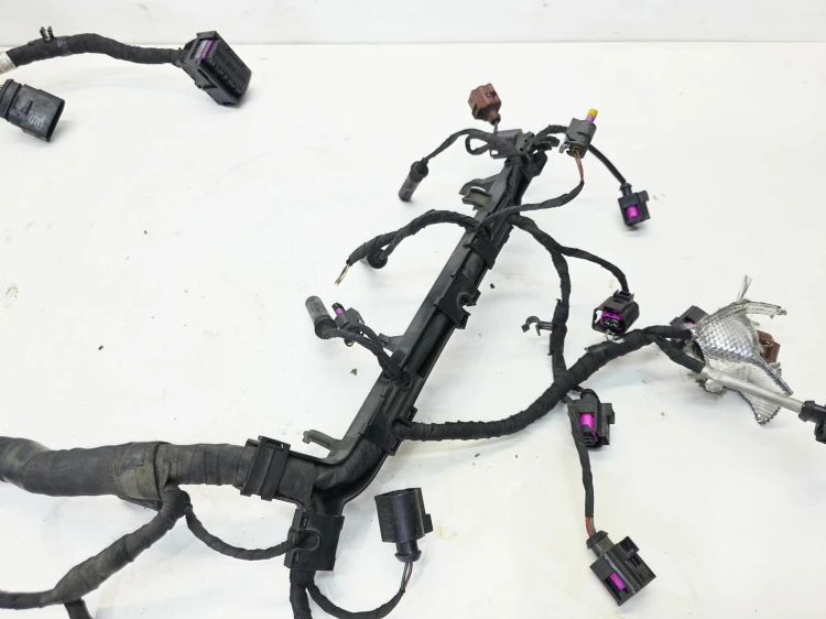 WIĄZKA INSTALACJA SILNIKA AUDI VOLKSWAGEN SEAT SKODA 1.6 TDI 04L972627R