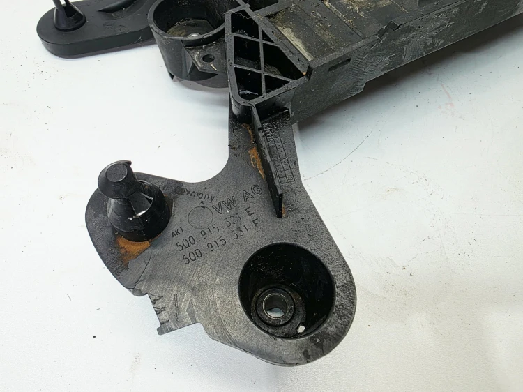 PODSTAWA AKUMULATORA AUDI VOLKSWAGEN SEAT SKODA 5Q0915321E