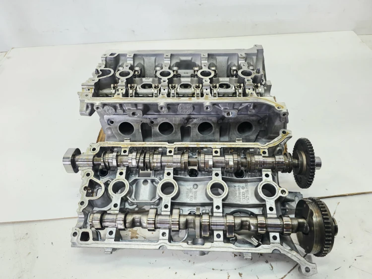 GŁOWICA KOMPLETNA AUDI VOLKSWAGEN SEAT SKODA 1.8 2.0 TFSI 06H103373K 8/26