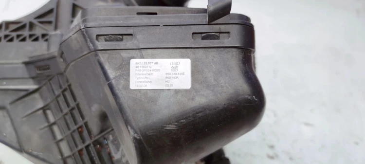OBUDOWA FILTRA POWIETRZA AUDI A4 B8 A5 8K0133835AF
