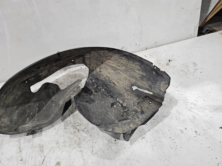 NADKOLE LEWY PRZÓD AUDI A3 8P 8P0821171C