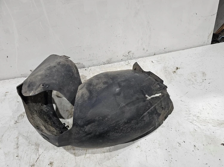 NADKOLE LEWY PRZÓD AUDI A3 8P 8P0821171C