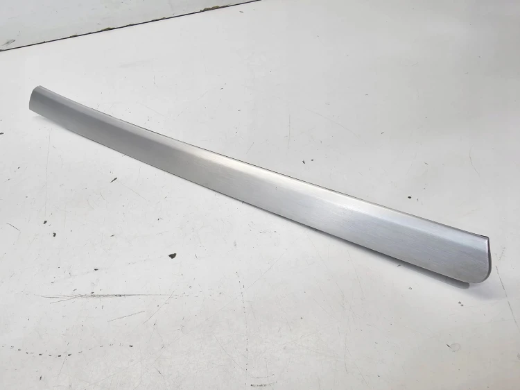 DEKOR DRZWI LEWY PRZÓD AUDI A5 8T 8T0867409 SZCZOKOWANE ALUMINIUM