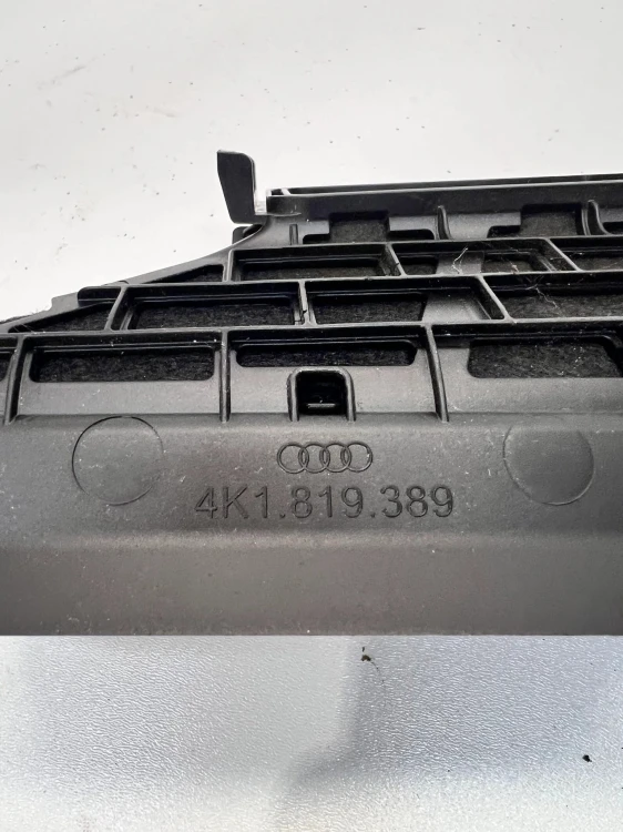 KANAŁ POWIETRZNY AUDI A6 C8 4K1819389