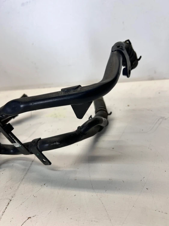 WĄŻ RURA RURKA WODY AUDI A4 A5 2.0 TDI 04L122157CC