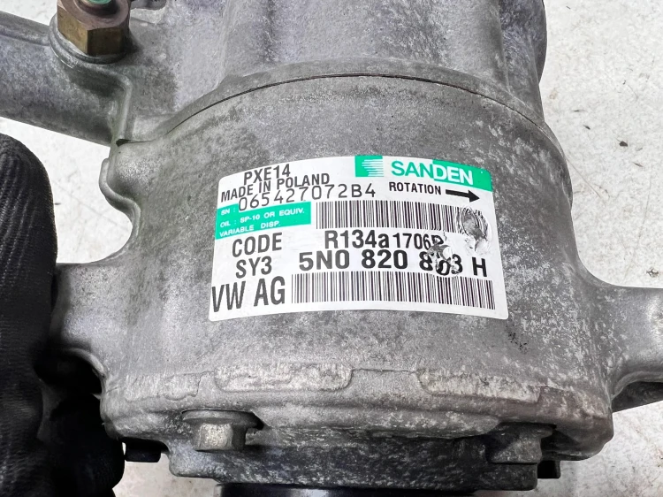 SPRĘŻARKA KLIMATYZACJI AUDI VOLKSWAGEN SEAT SKODA 5N0820803H 1/26