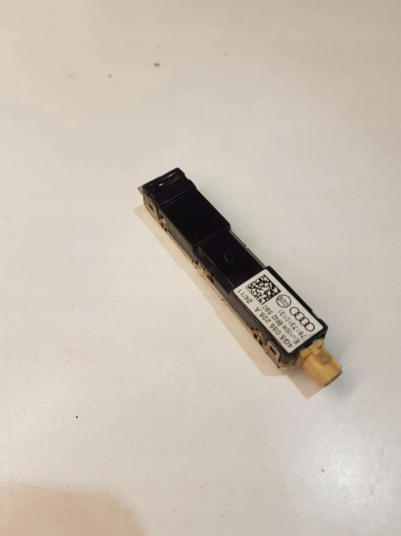 WZMACNIACZ ANTENOWY AUDI A6 C7 A7 4G5035225A