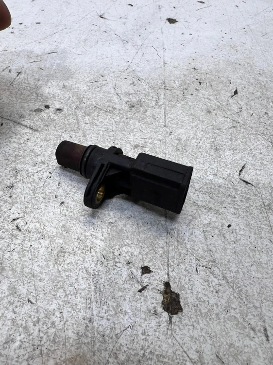 CZUJNIK POŁOŻENIA WAŁU AUDI VW 2.0 TFSI 06C905163B