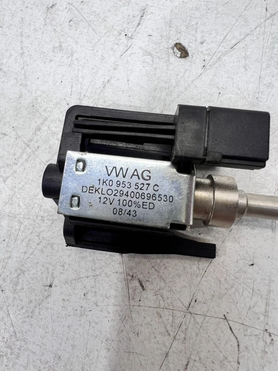 BLOKADA KIEROWNICY RYGIEL AUDI A3 8P VW SKODA SEAT 1K0953527C