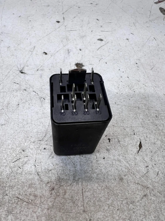 PRZEKAŹNIK SERWOTRONIC AUDI VW SEAT SKODA 03G907282