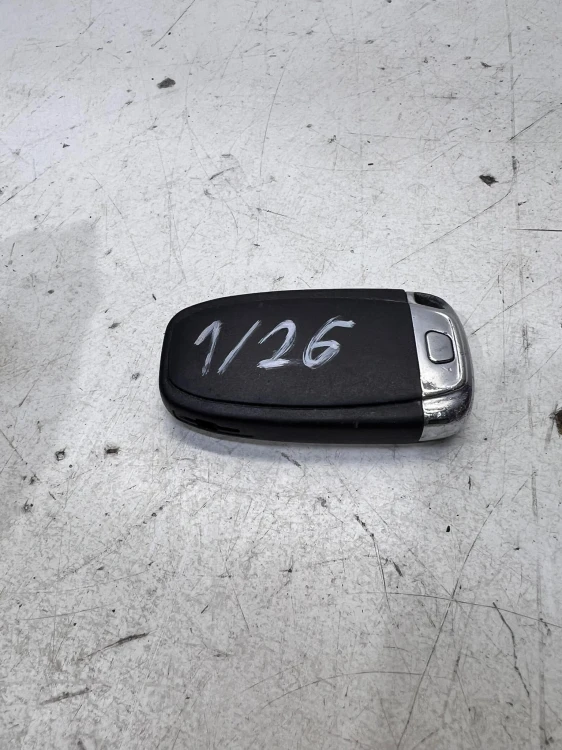 KLUCZYK PILOT AUDI A4 S4 B8 A5 S5 Q5 Q3 8T0959754C 1/26