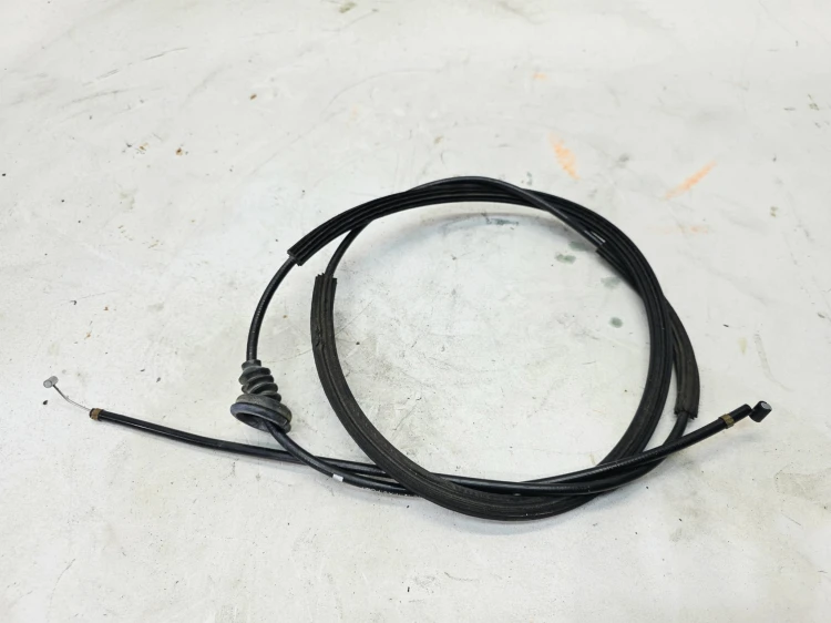 LINKA OTWIERANIA MASKI AUDI A3 8V 8V1823535