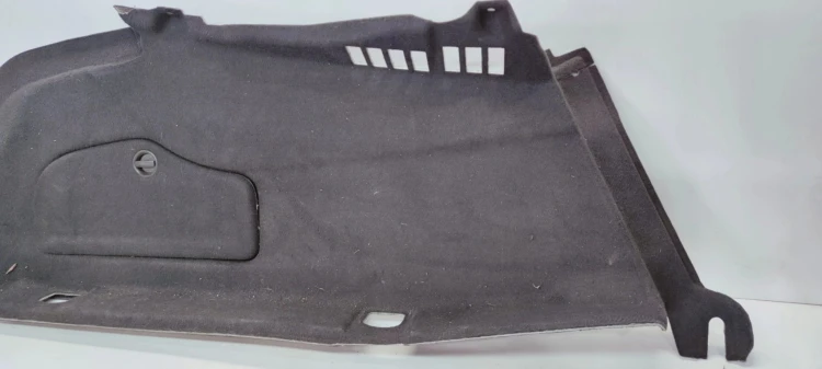 BOCZEK BAGAŻNIKA LEWY AUDI A6 C7 SEDAN 4G5863887D 44H