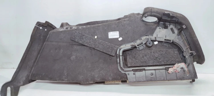 BOCZEK BAGAŻNIKA LEWY AUDI A6 C7 SEDAN 4G5863887D 44H