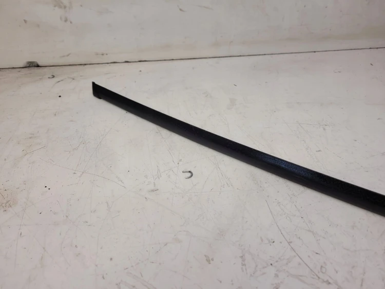 LISTWA ZBIERAJĄCA LEWY P AUDI A3 CABRIO 8P7854327A
