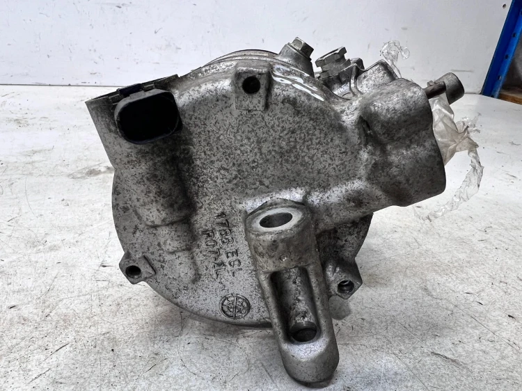 SPRĘŻARKA KOMPRESOR KLIMATYZACJI AUDI A3 8V 5Q0816803K 1/26