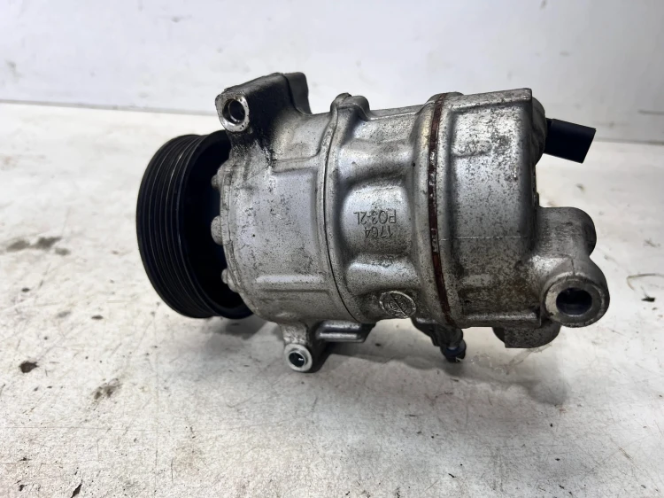 SPRĘŻARKA KOMPRESOR KLIMATYZACJI AUDI A3 8V 5Q0816803K 1/26