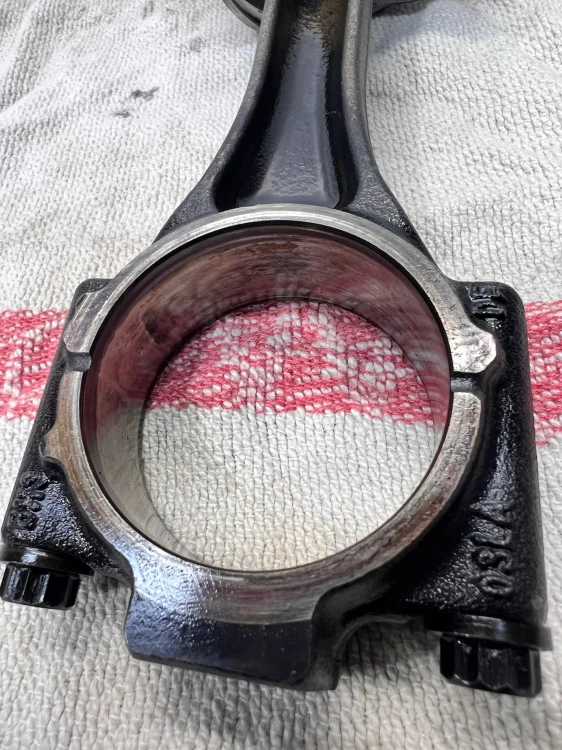 TŁOK + KORBOWÓD AUDI A3 8V 1.6 TDI 03LA 04LD V300