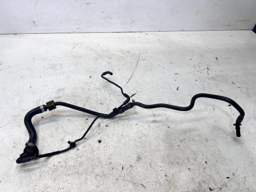 PRZEWÓD RURKA PODCIŚNIENIA AUDI A4 B9 A5 2.0 TFSI 06L133241F 8W0611931CD