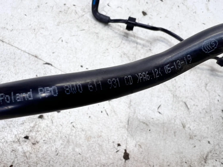 PRZEWÓD RURKA PODCIŚNIENIA AUDI A4 B9 A5 2.0 TFSI 06L133241F 8W0611931CD